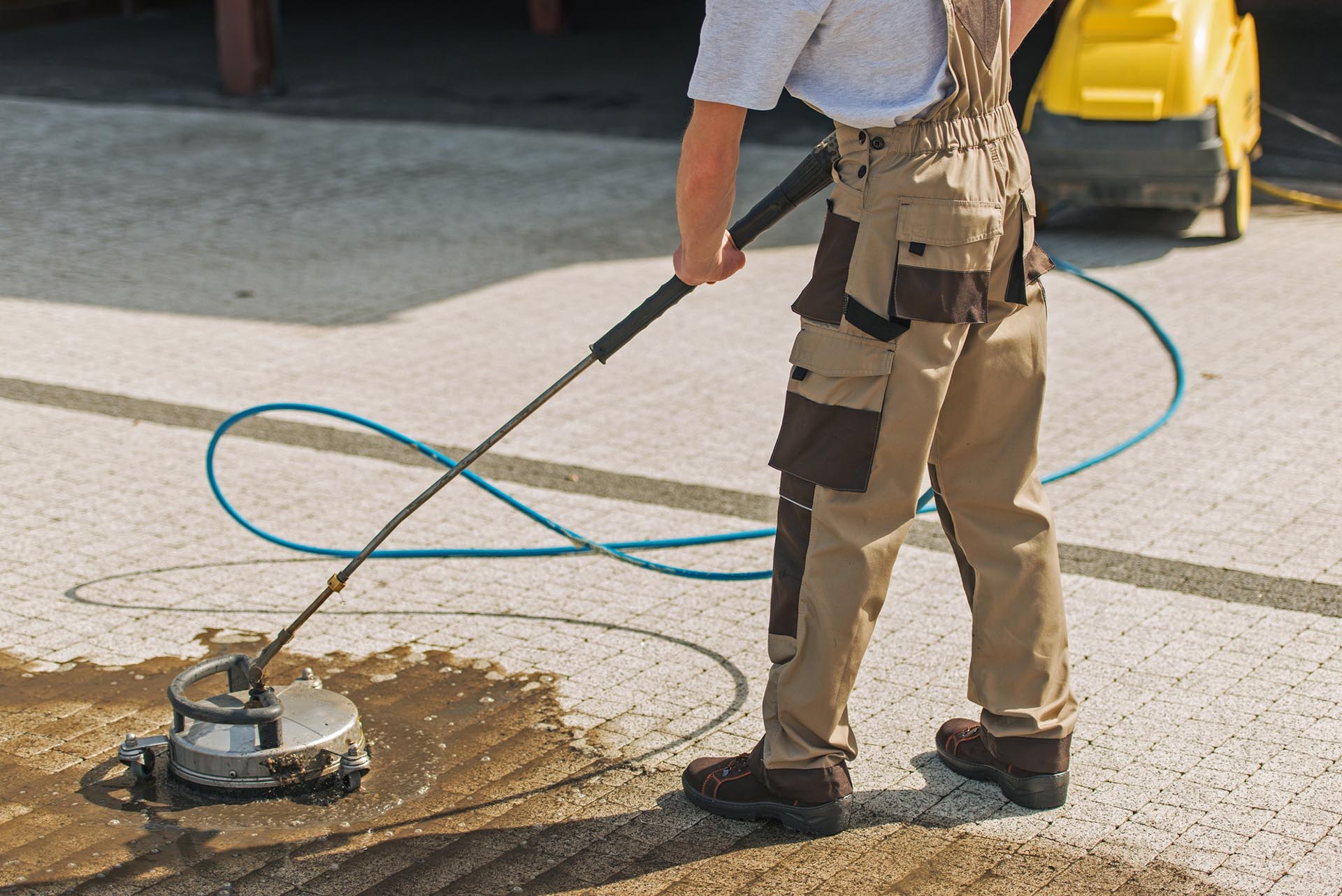 Residential Driveway Washing Residential Driveway Washing and Cleaning Using High Pressured Water.