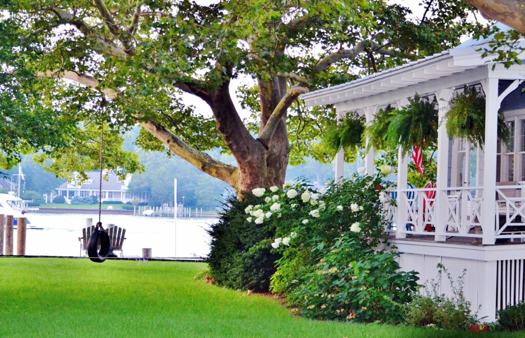 An image of a beautiful house that has received residential exterior painting services from a professional contractor. 