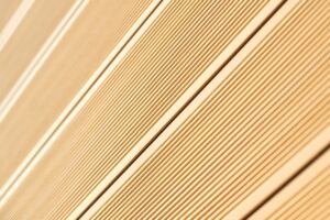 An image of house siding that has undergone some vinyl siding repair.